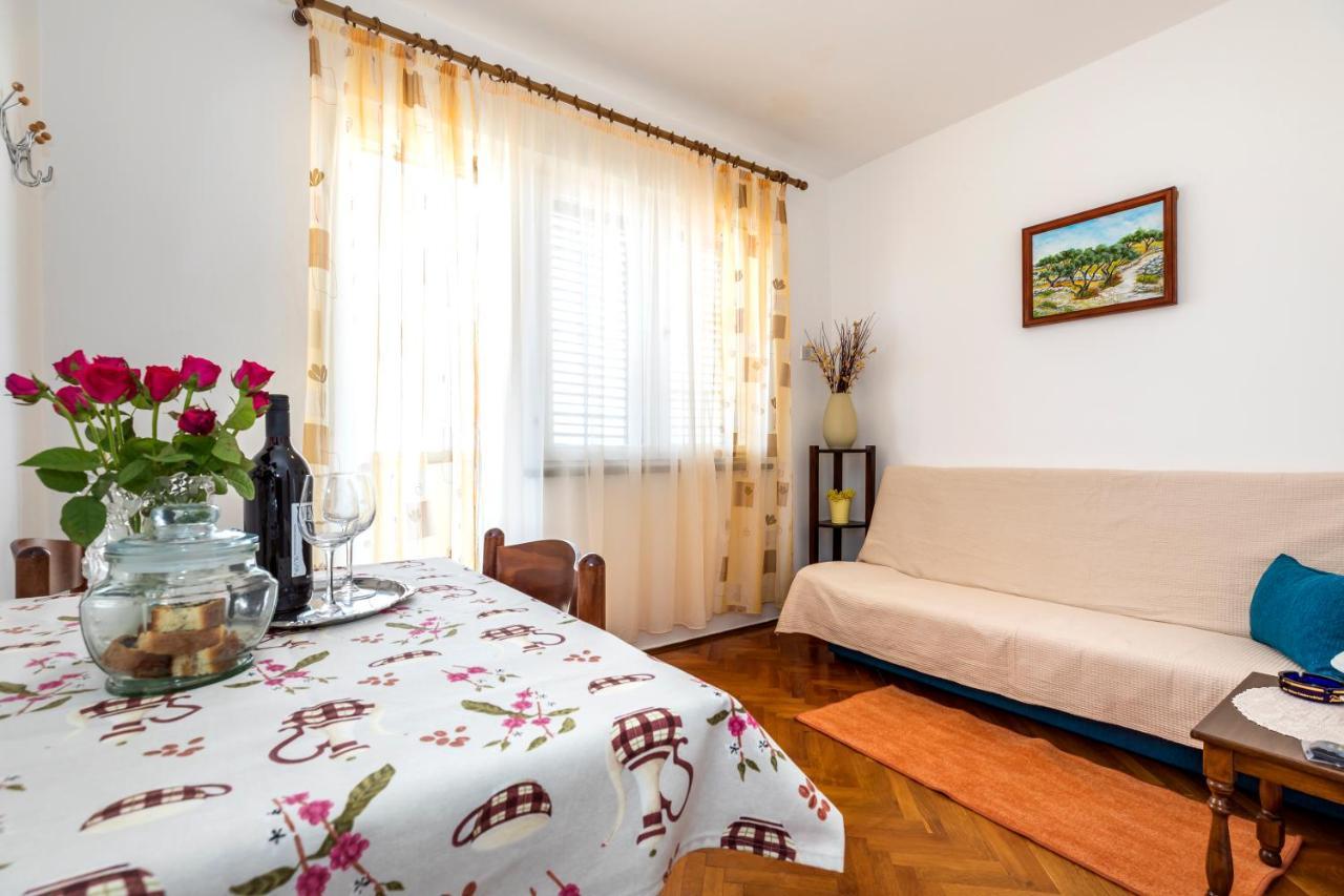 Apartment Muzic Mali Lošinj Εξωτερικό φωτογραφία