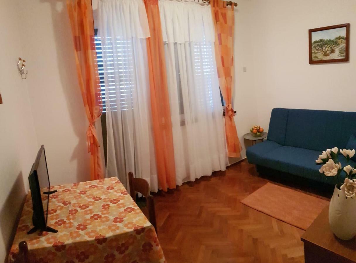 Apartment Muzic Mali Lošinj Εξωτερικό φωτογραφία
