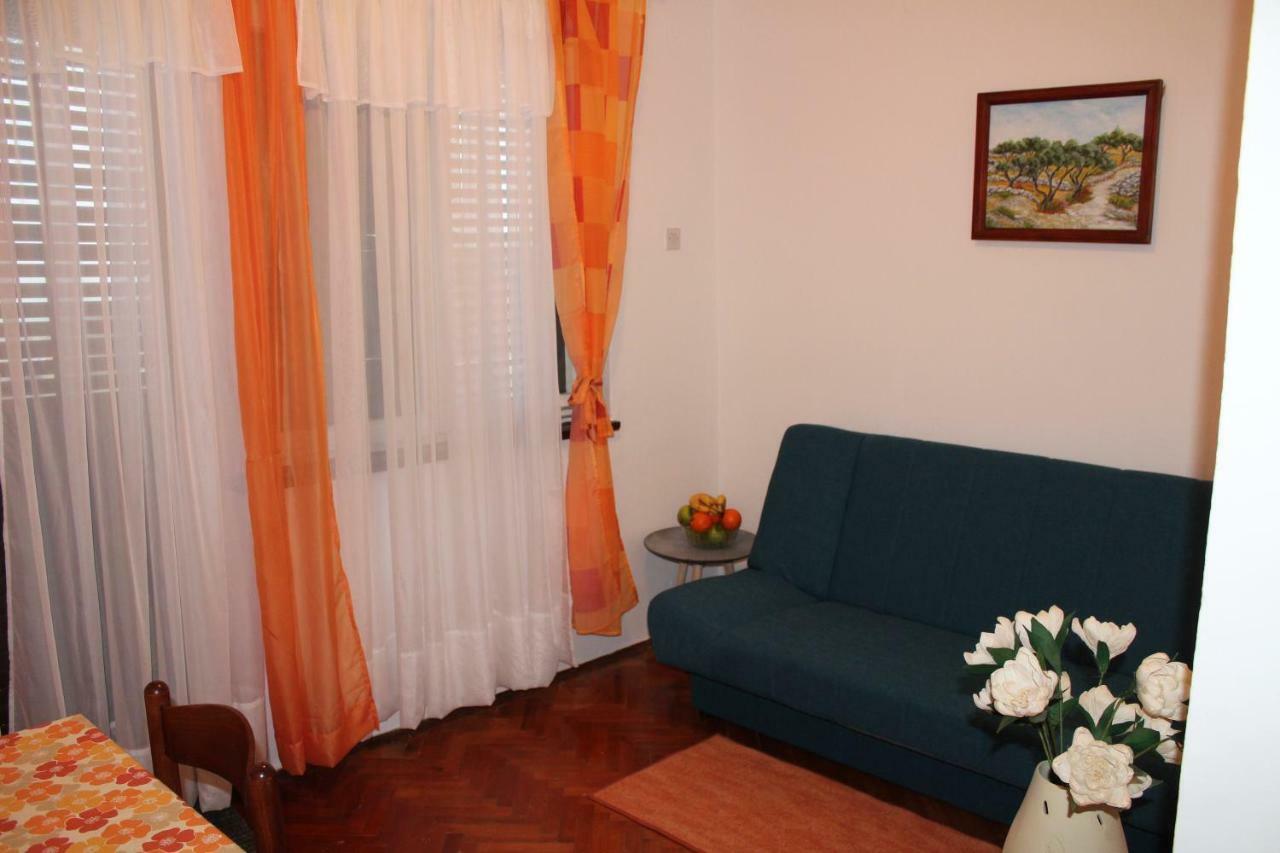 Apartment Muzic Mali Lošinj Εξωτερικό φωτογραφία